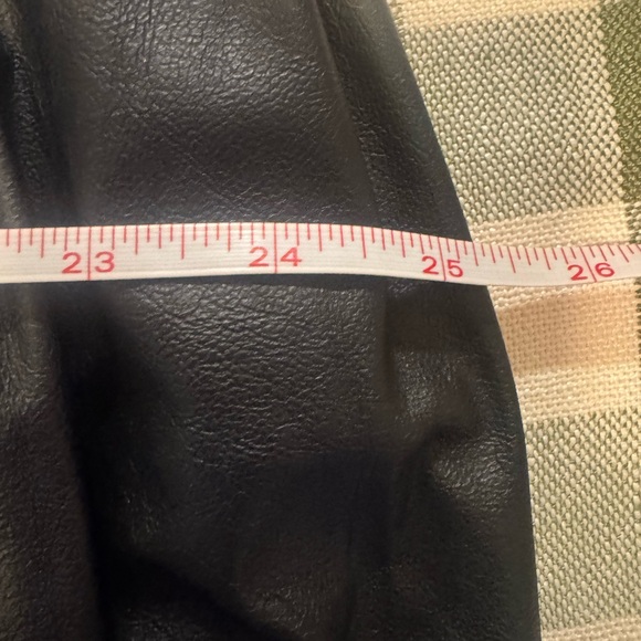 T Tahari Faux Leather Black A-Line Skirt - Picture 7 of 8